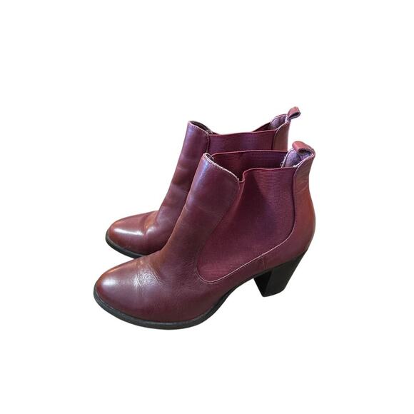Isaac Mizrahi Red Leather Mary ankle booties size 8.5 - Picture 1 of 7